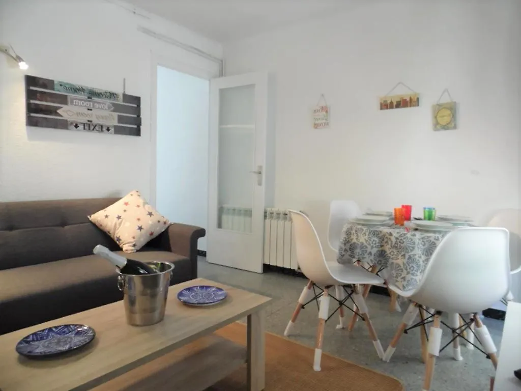 Apartamentos Carlota Blanes 0*,